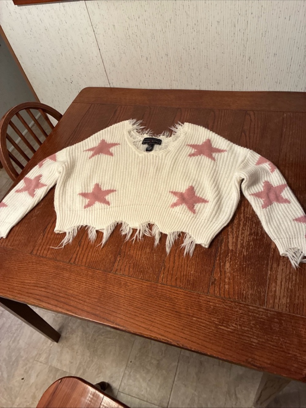 Polly & Esther Frayed Edge Star Sweater Women’s L V-Neck Long Sleeve Distressed - Picture 2 of 9